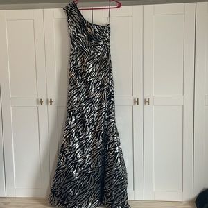 One shoulder mermaid black and silver sequin prom dress. Size 10